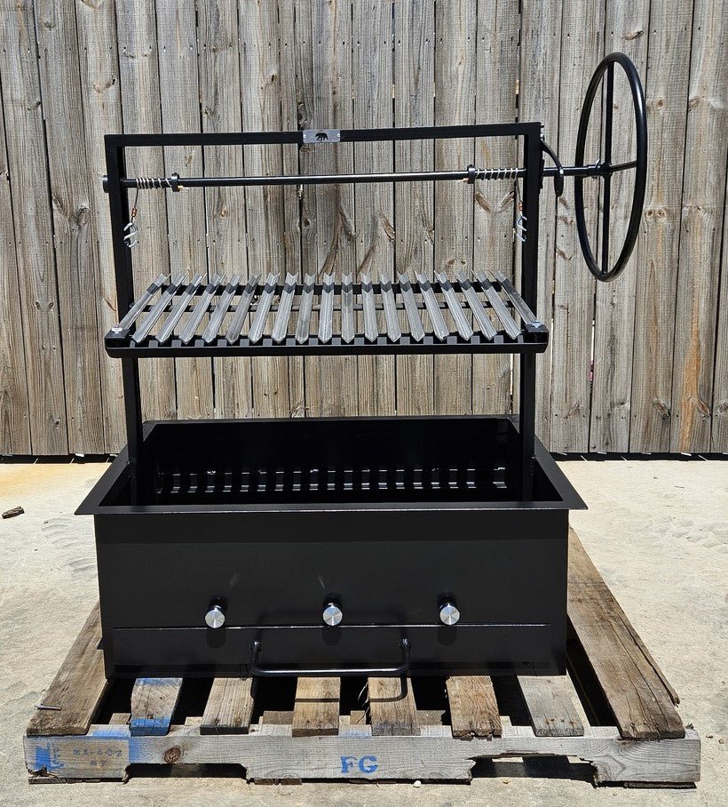 Built-In Grills with Firebox - Heritage Backyard