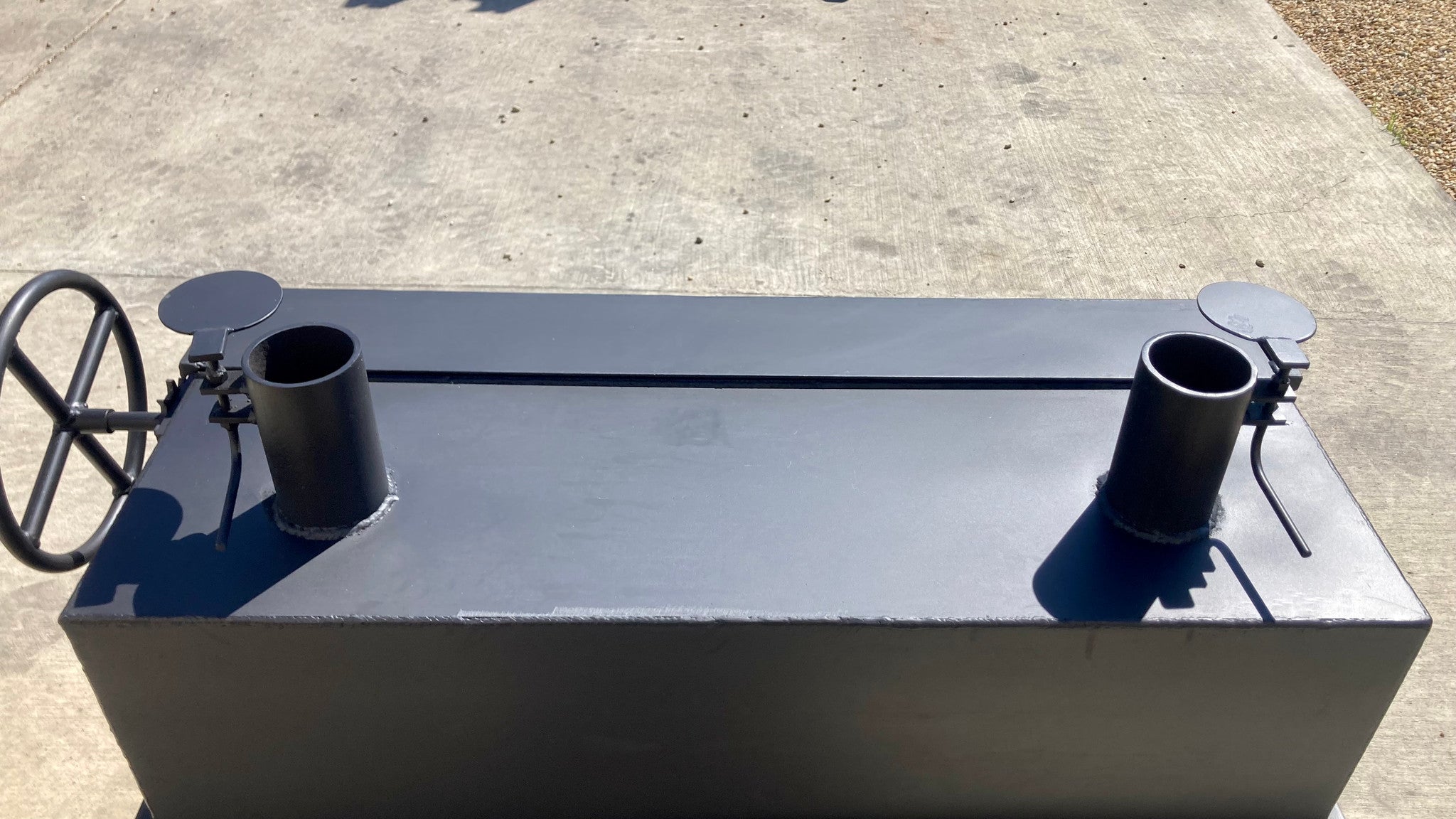 built-in solid fuel outdoor grill with smokestack lid - Heritage Backyard