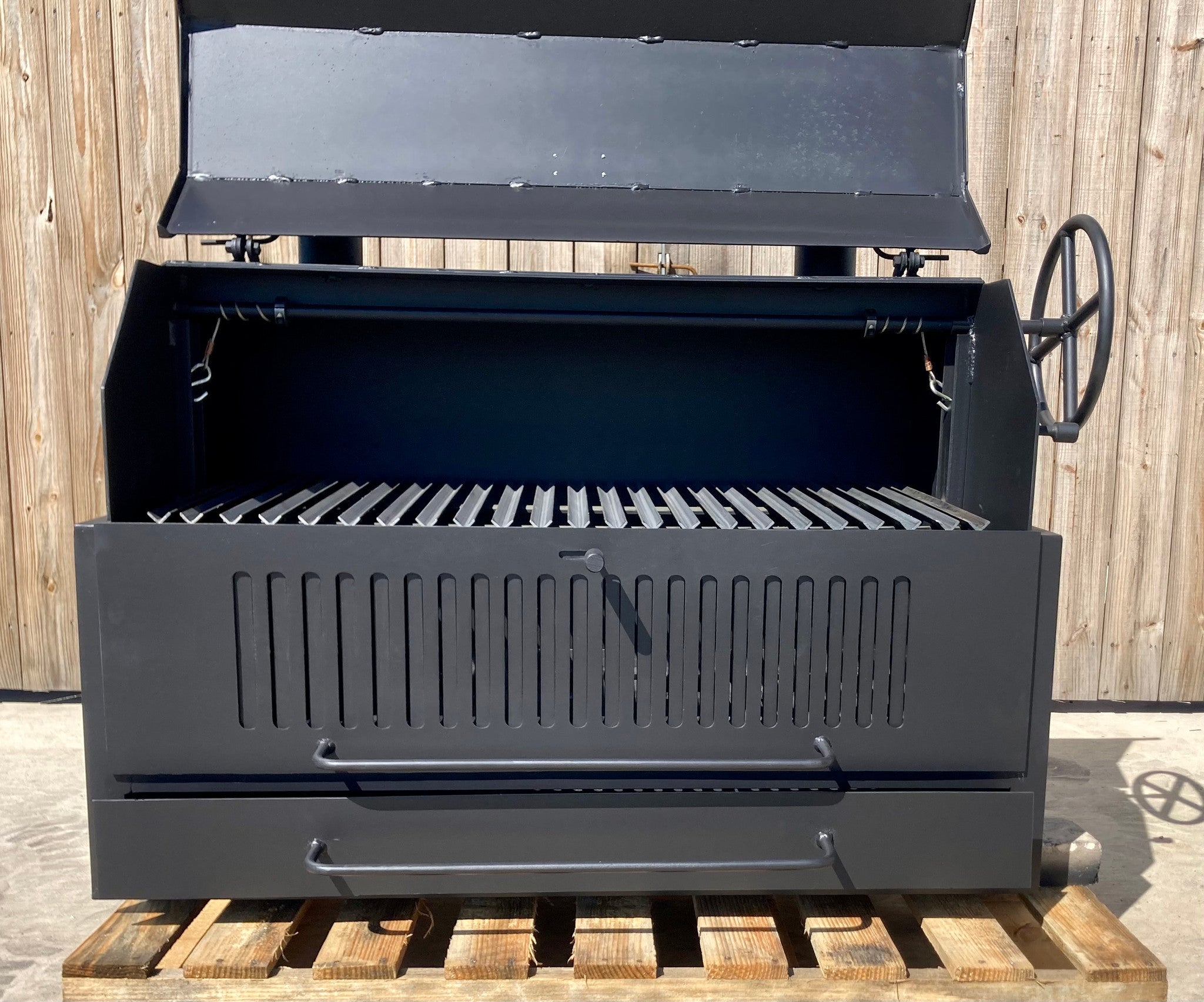 built-in solid fuel outdoor grill with smokestack lid - Heritage Backyard