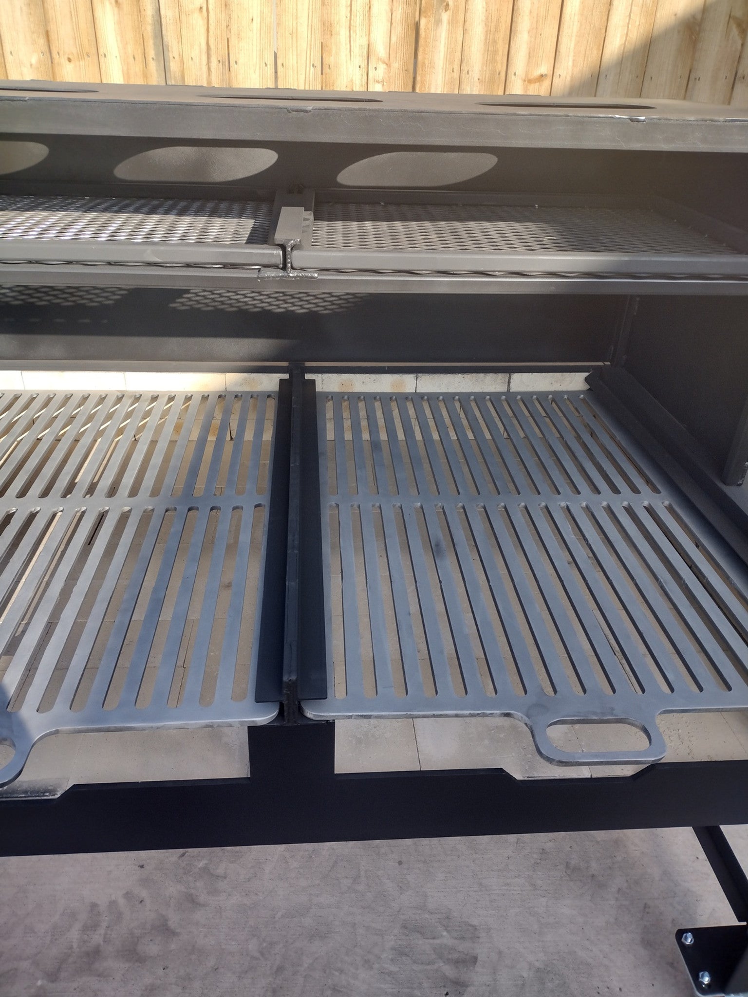 4458 COMMERCIAL Fire Table Grill with Removable Grates - Heritage Backyard