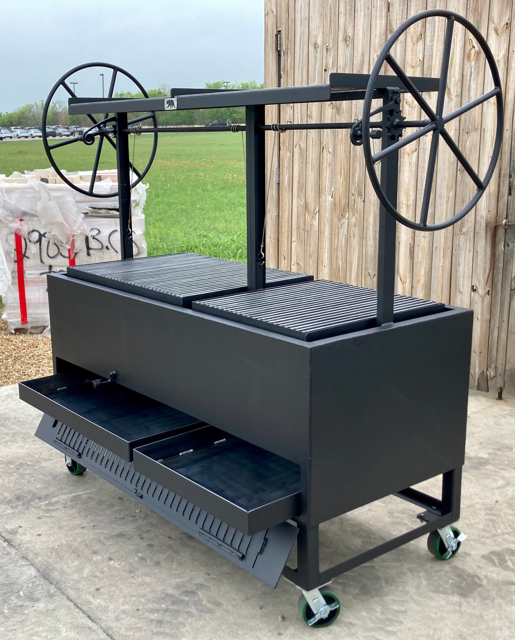 4588 COMMERCIAL Insulated Split Santa Maria Grill - Heritage Backyard