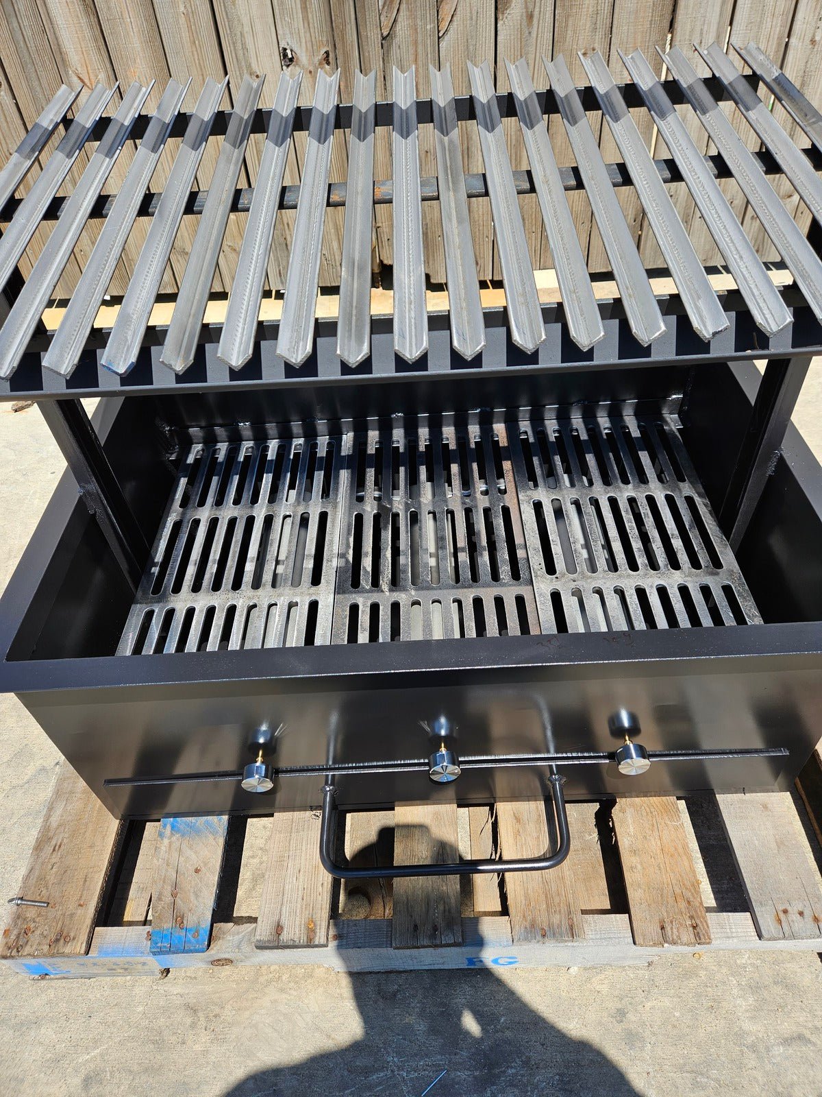 Hybrid Santa Maria Counter Built-In Grill - Heritage Backyard