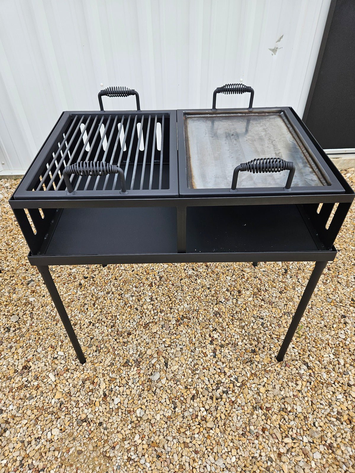 086b Large Split Armado Grill and Griddle - Heritage Backyard Inc.