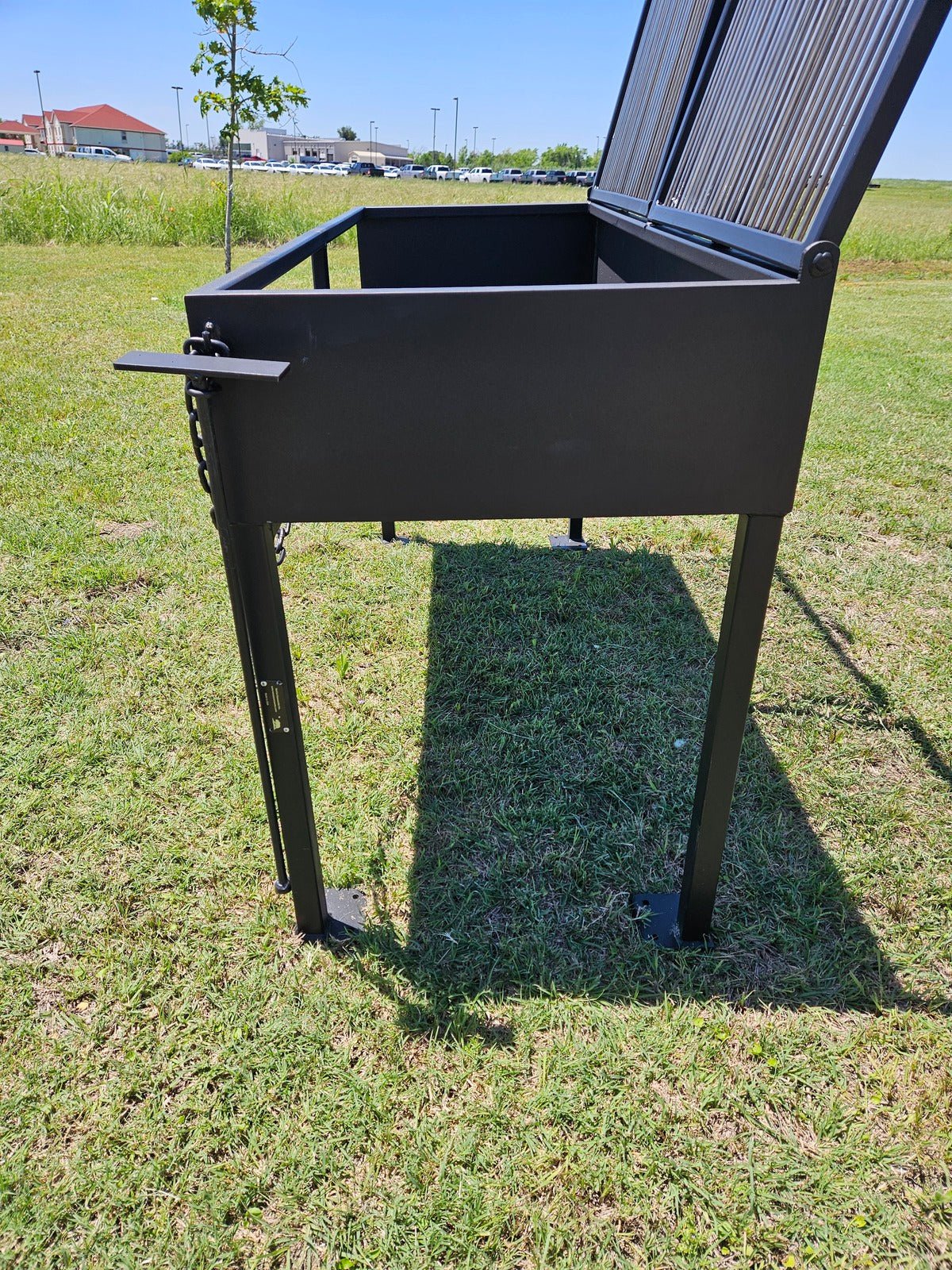 76520 Cameron Park Charcoal Grill - Heritage Backyard Inc.