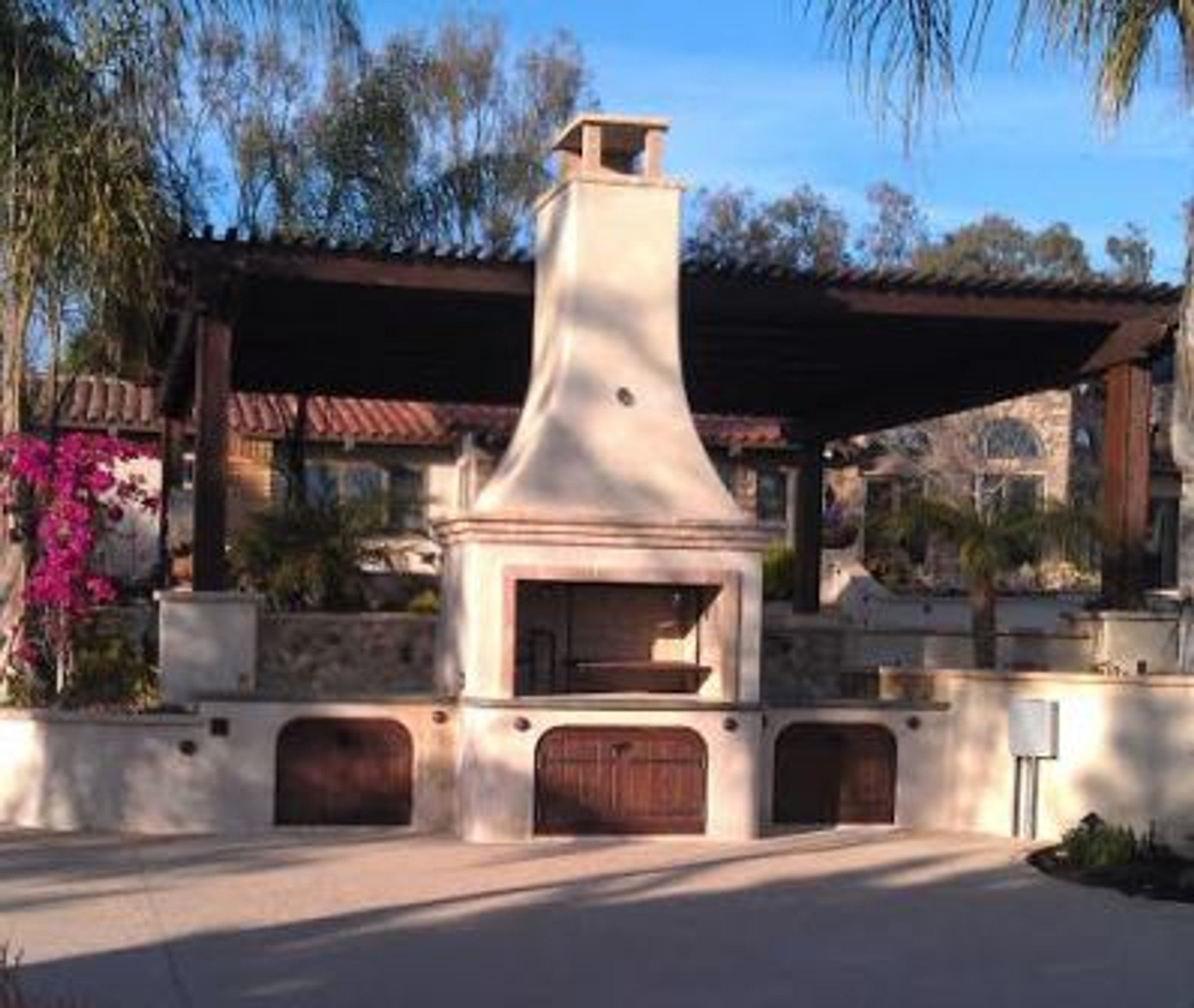 Argentine Fireplace Architectural Grill  - Heritage Backyard