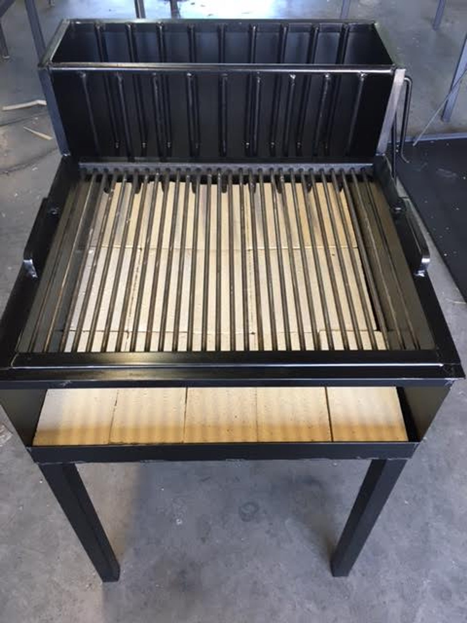 Armado Grill with Brasero - Heritage Backyard