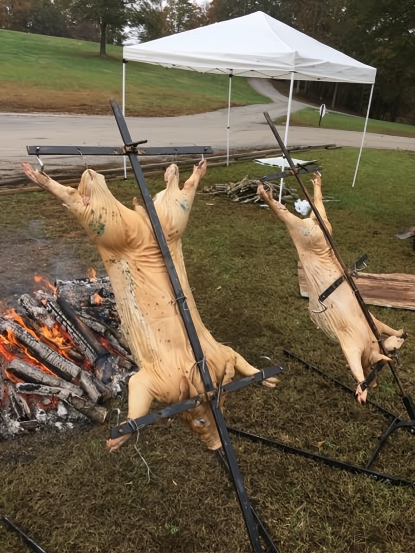Asado Cross with Adjustable Angle Base - Heritage Backyard