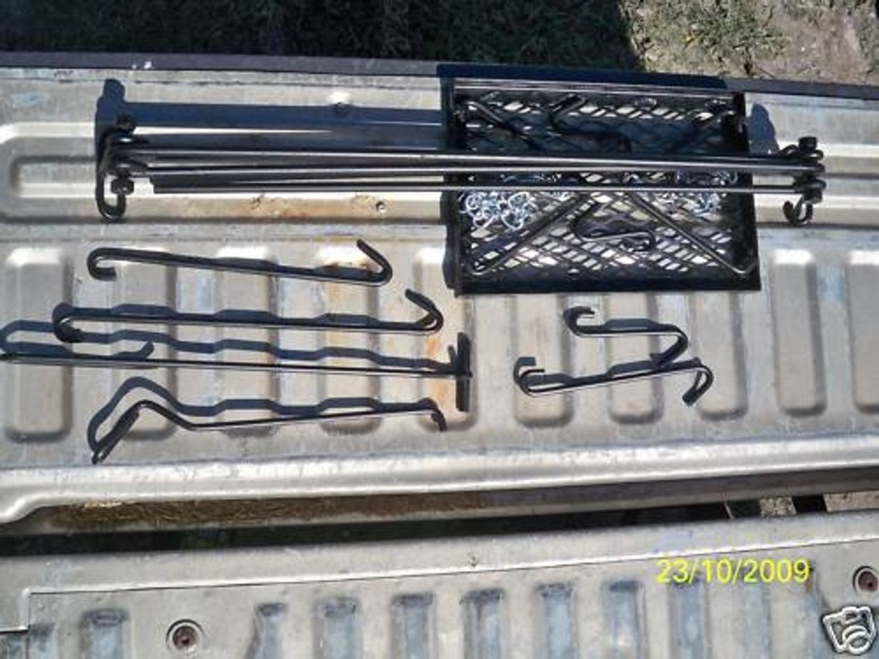 Collapsible Campfire hanging grill with hooks