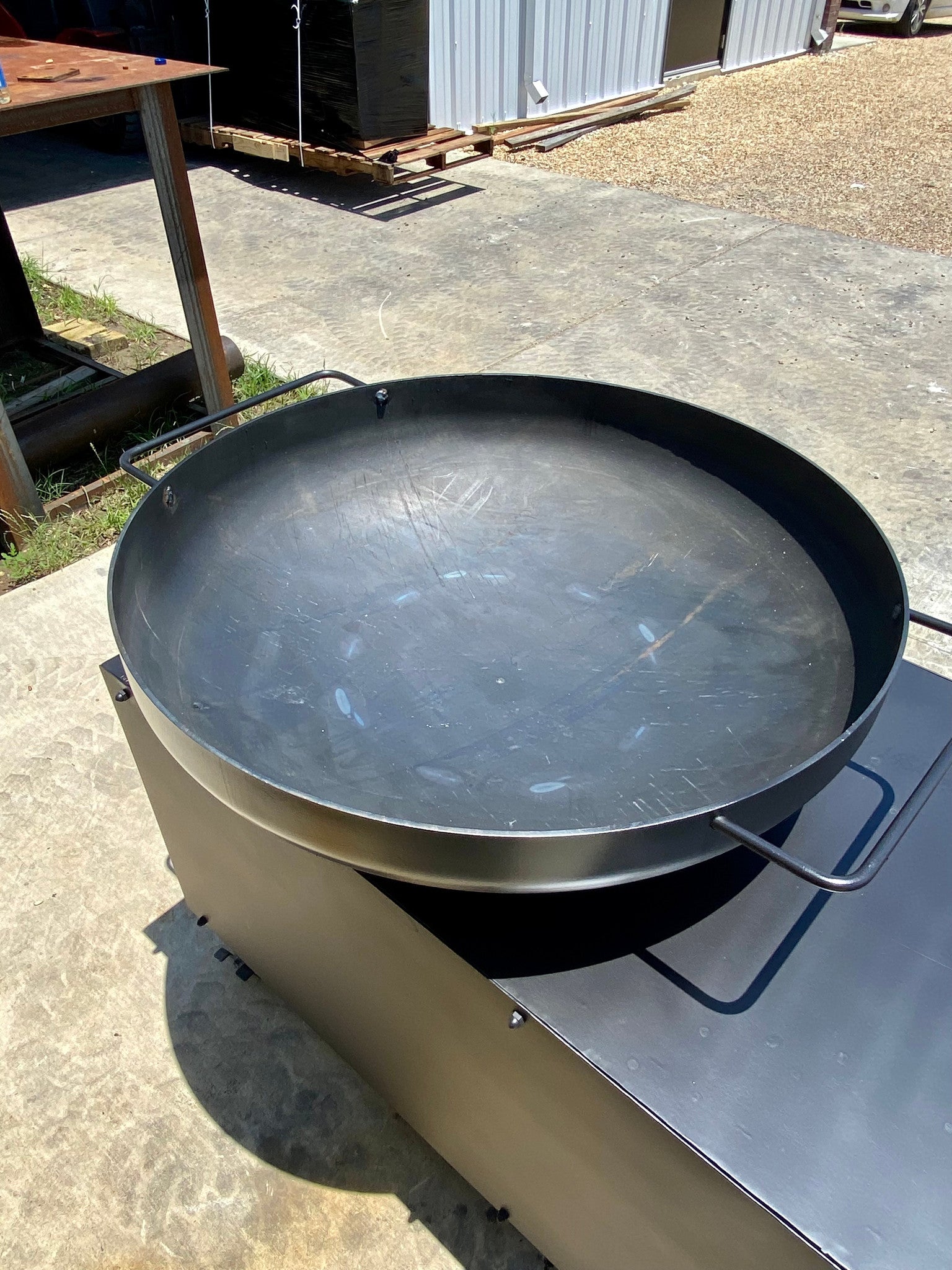 Solid Fuel Burning Flat top Grill with Cart - Heritage Backyard