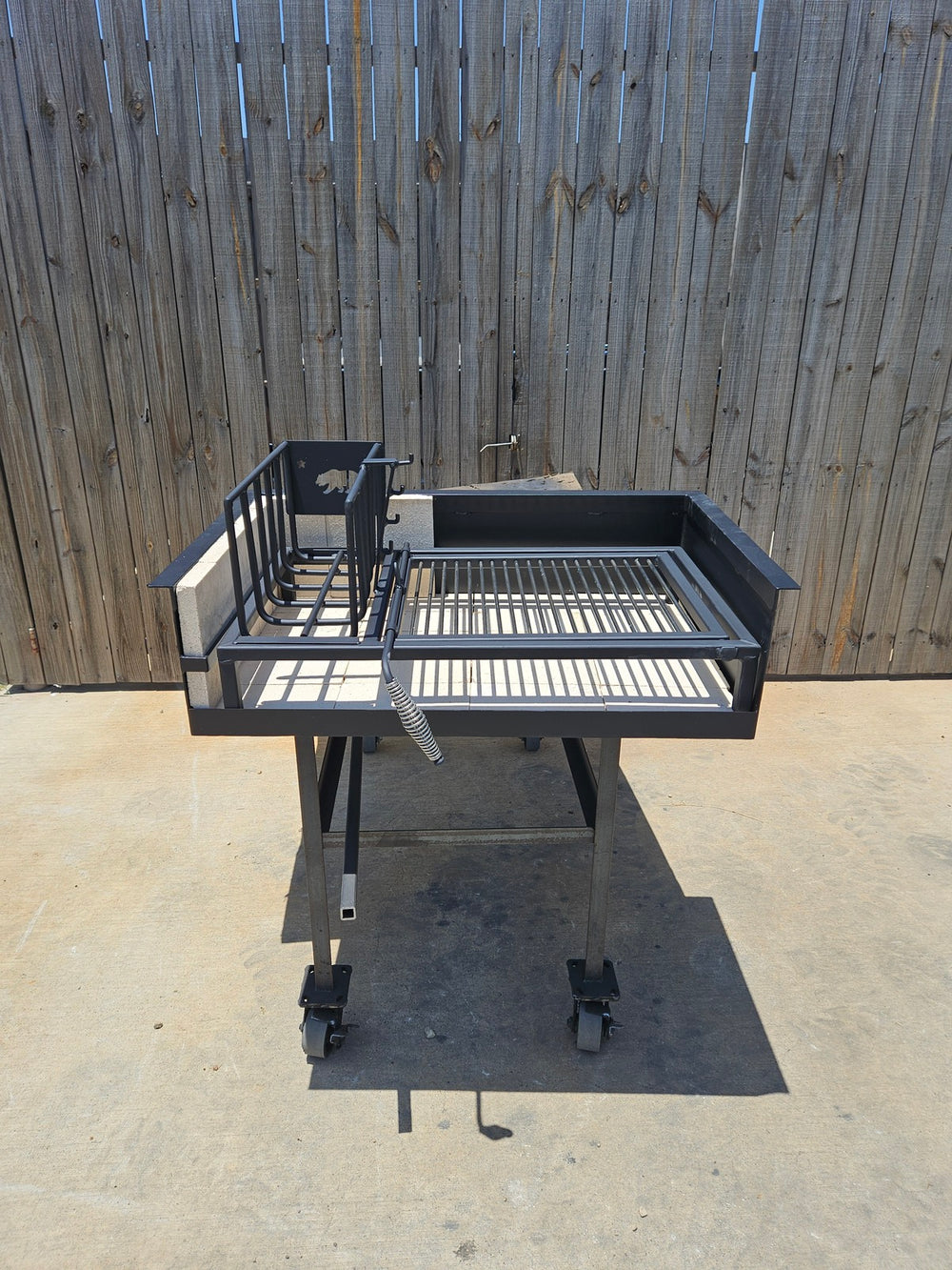 Built-in Uruguayan Grill with Side Brasero and Steel Firebox - Heritage Backyard
