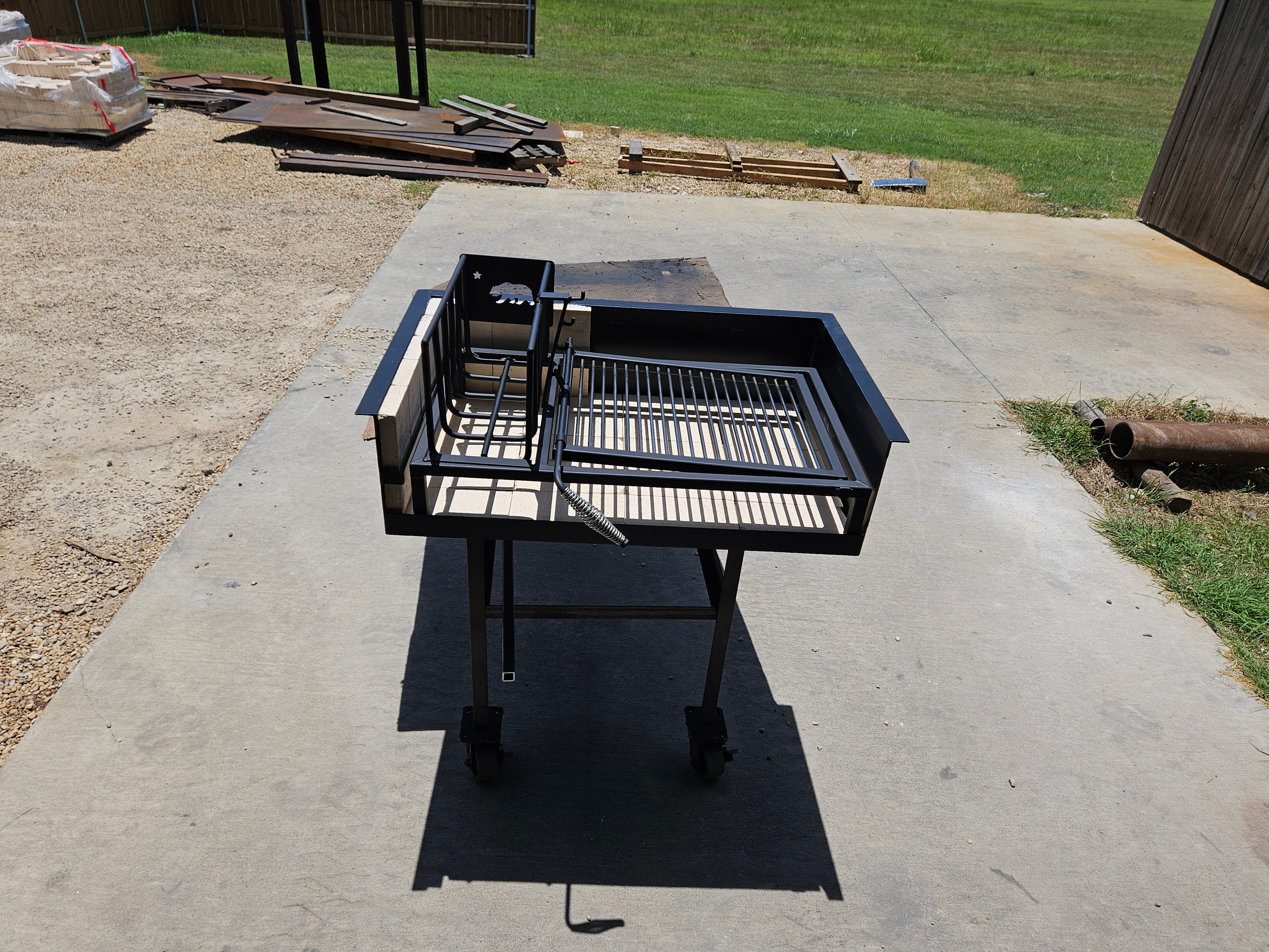 Built-in Uruguayan Grill with Side Brasero and Steel Firebox - Heritage Backyard