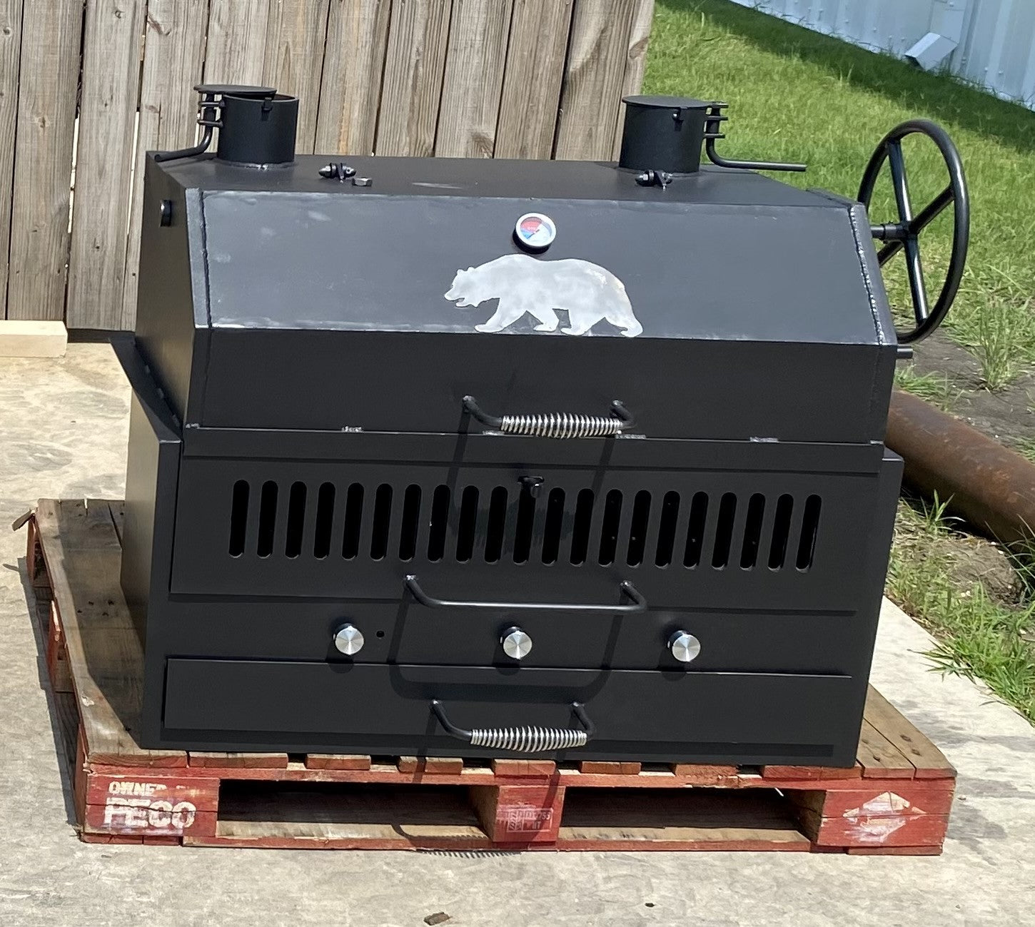 Hybrid - Gas - Wood - Charcoal Portable Grill - Heritage Backyard