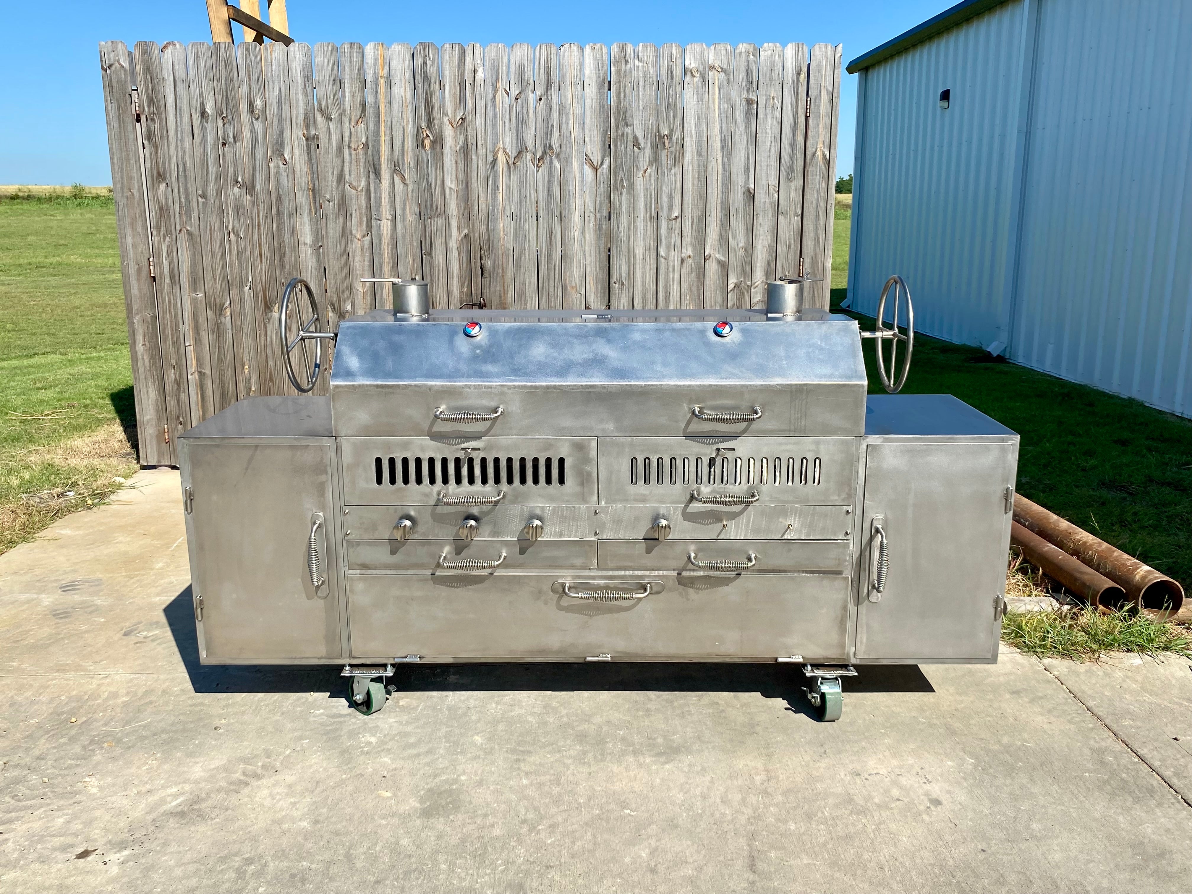 042224 Split Stainless Steel Hybrid Grill  with Lid and Three Storage Areas