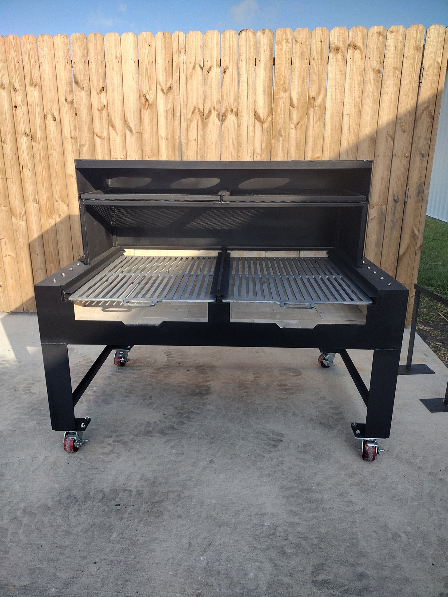 4458 COMMERCIAL Fire Table Grill with Removable Grates - Heritage Backyard