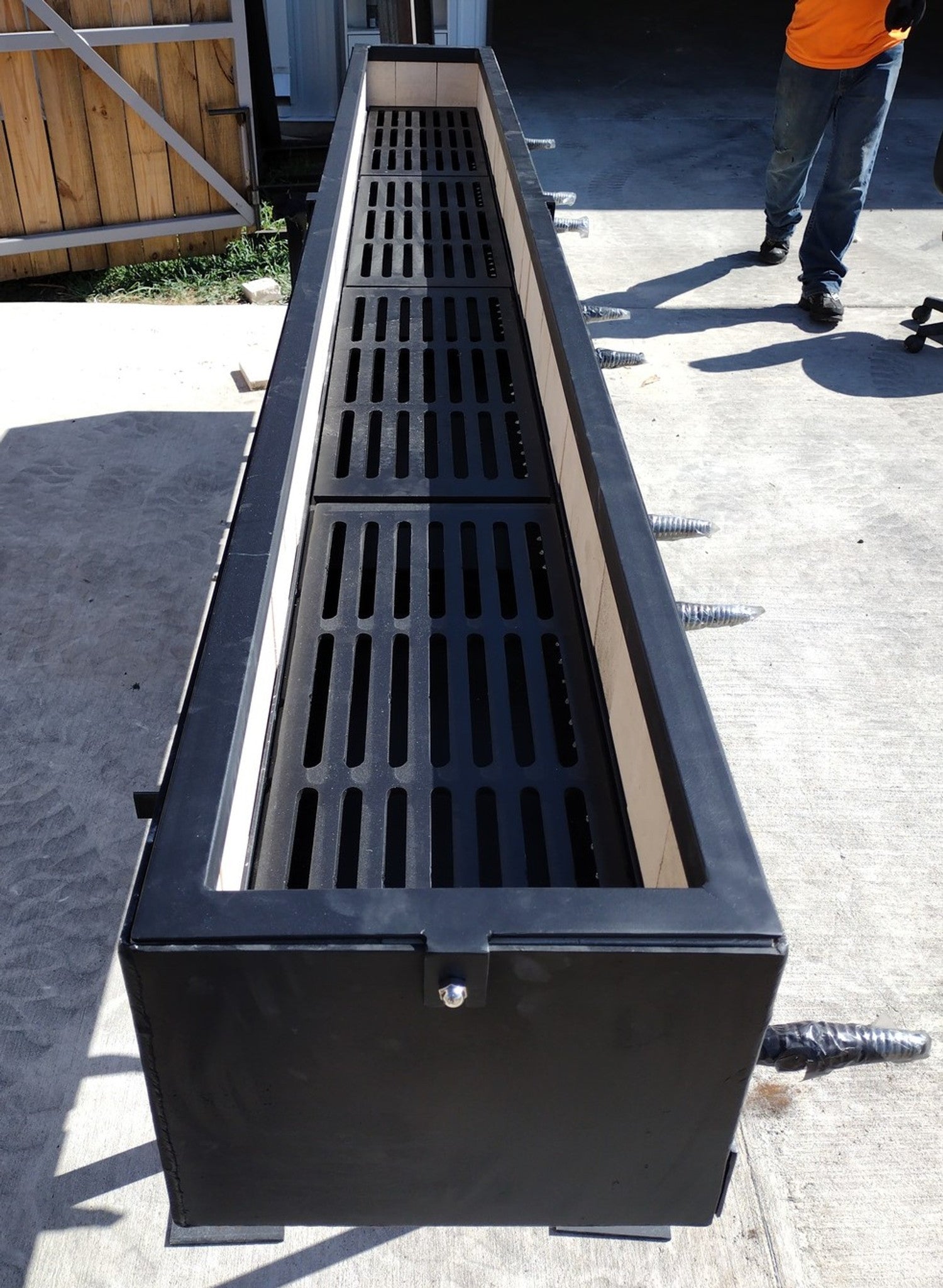 4465 COMMERCIAL Ottoman Style Charbroiler Grill - Heritage Backyard