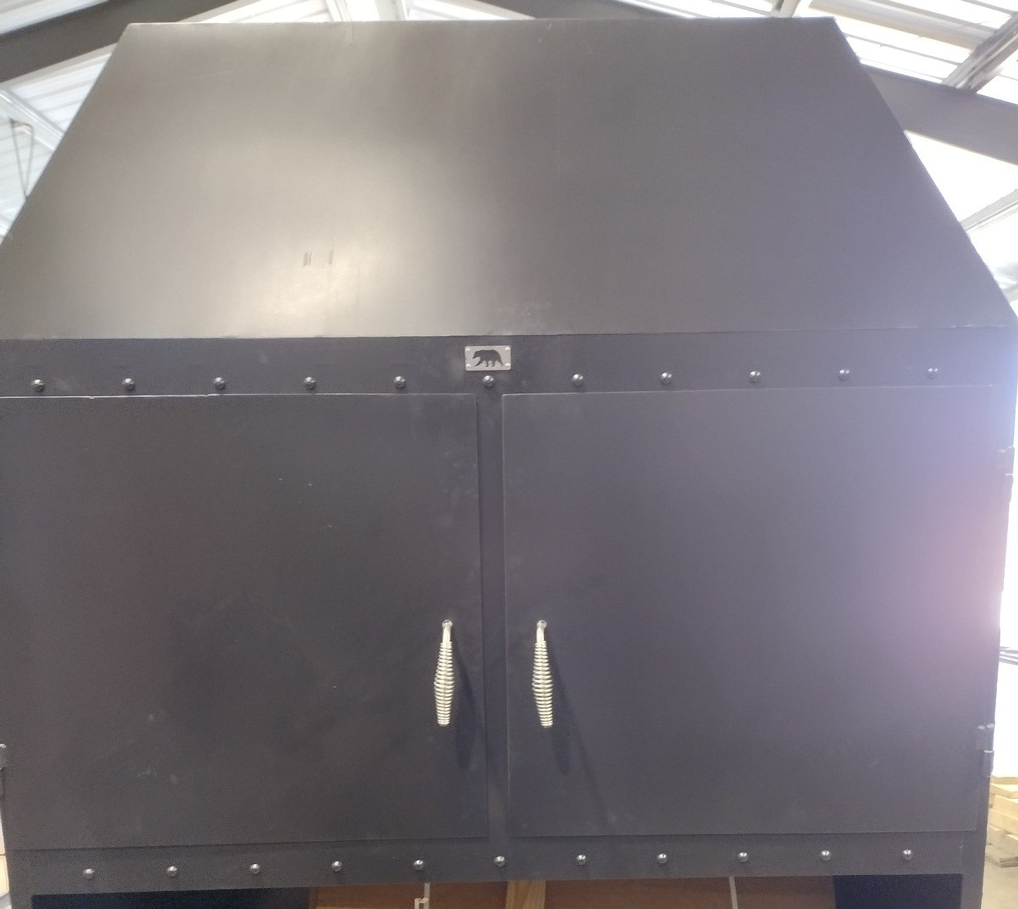 4549 Commercial Fireplace Grill - Heritage Backyard
