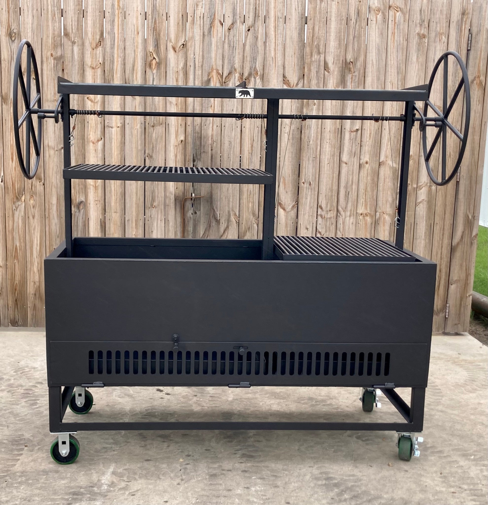 4588 COMMERCIAL Insulated Split Santa Maria Grill - Heritage Backyard