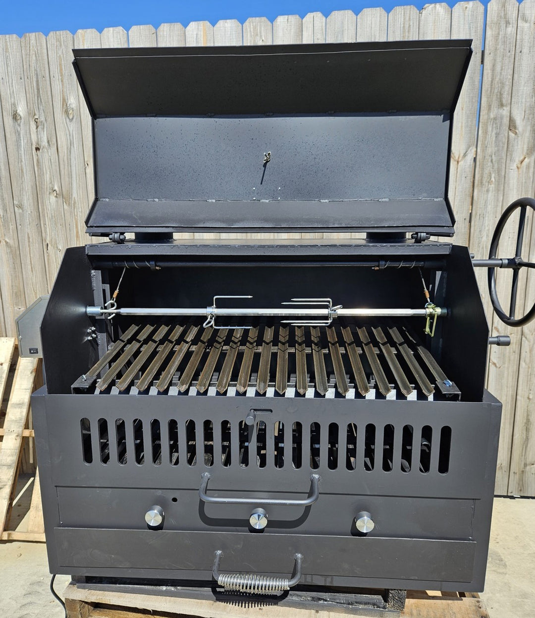 Hybrid Built-In Grill for Gas, Charcoal, and Wood Fire Cooking - Heritage Backyard