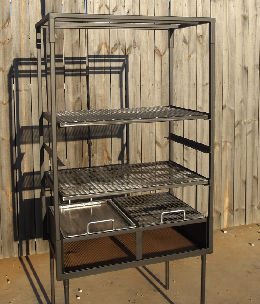 Full display of the 4956 Advanced Armado Texas-built professional wood-fired grill system