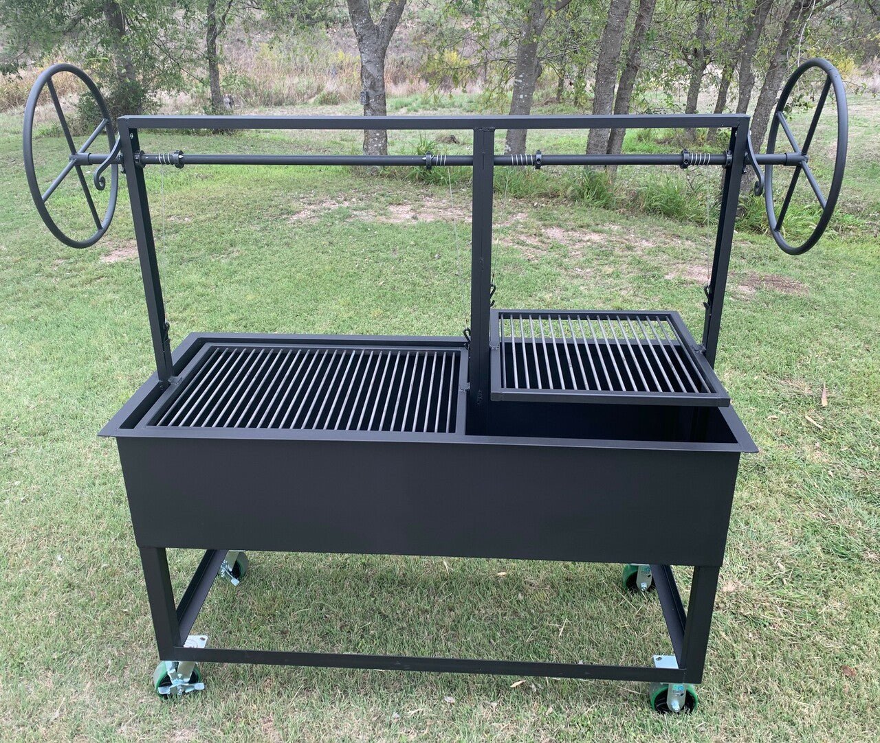 Barbecue Grill good with Wheels, Red